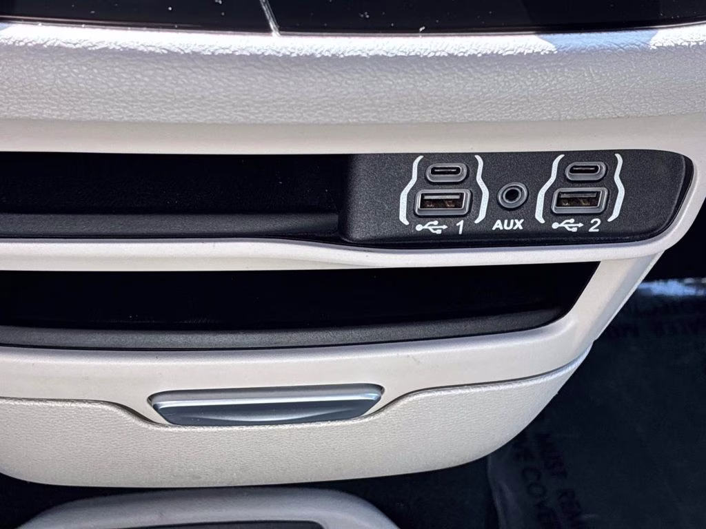 2023 Bright White Clearcoat Chrysler Pacifica Touring L FWD Van