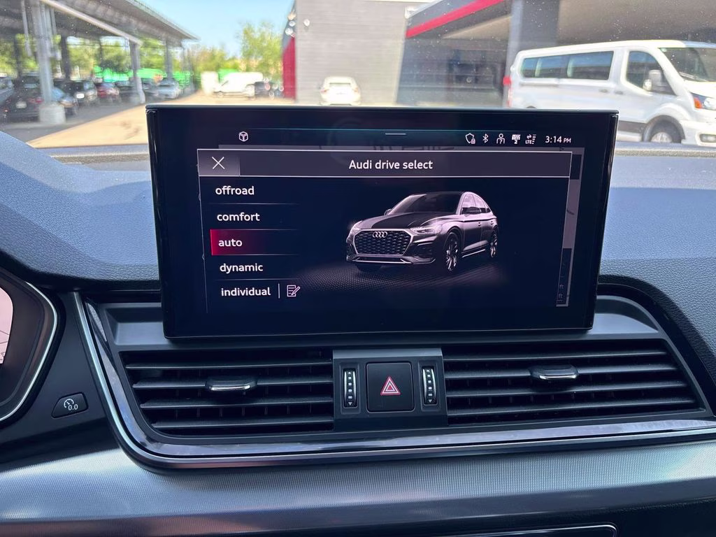 2021 Glacier White Audi Q5 Sportback 45 Premium Plus AWD SUV