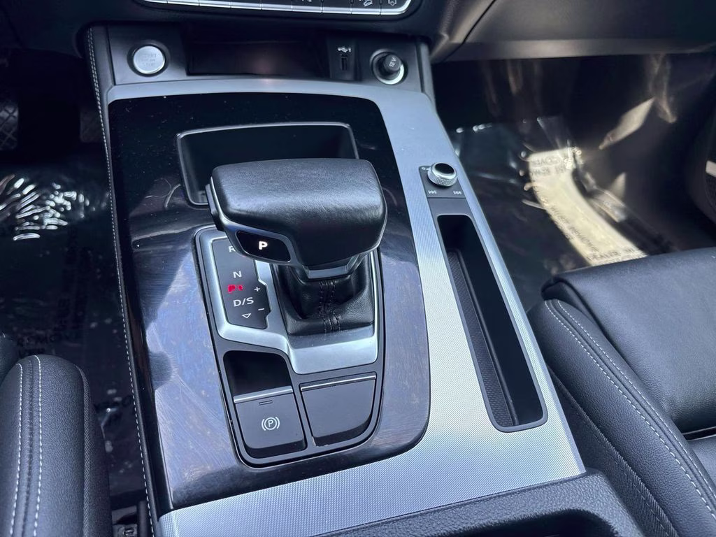 2021 Glacier White Audi Q5 Sportback 45 Premium Plus AWD SUV