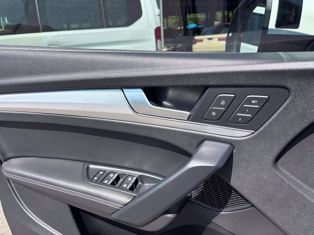 2021 Glacier White Audi Q5 Sportback 45 Premium Plus AWD SUV