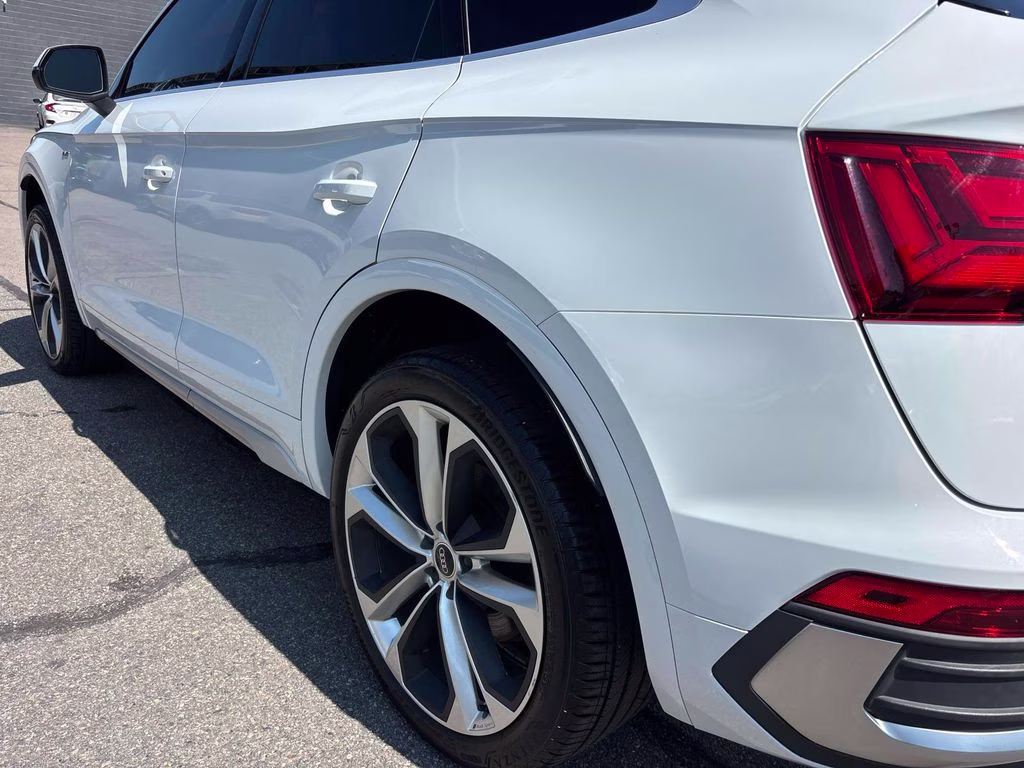 2021 Glacier White Audi Q5 Sportback 45 Premium Plus AWD SUV
