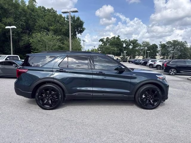 2023 Stone Blue Metallic Ford Explorer ST-Line RWD SUV