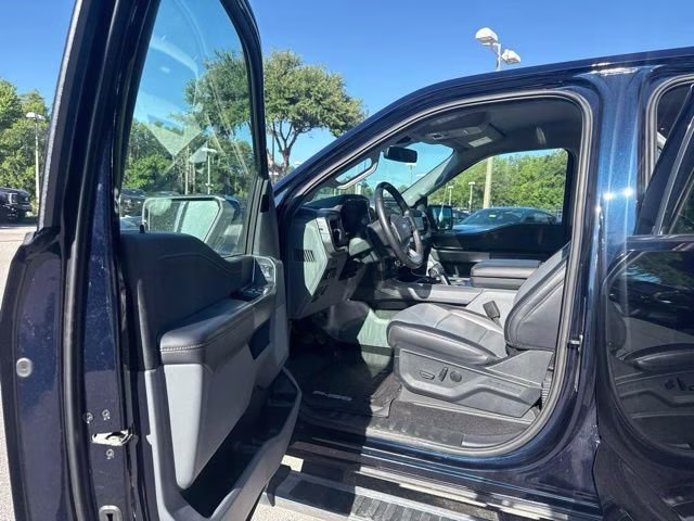 2025 Antimatter Blue Metallic Ford F-150 LARIAT Crew Cab Pickup 4X4 Truck