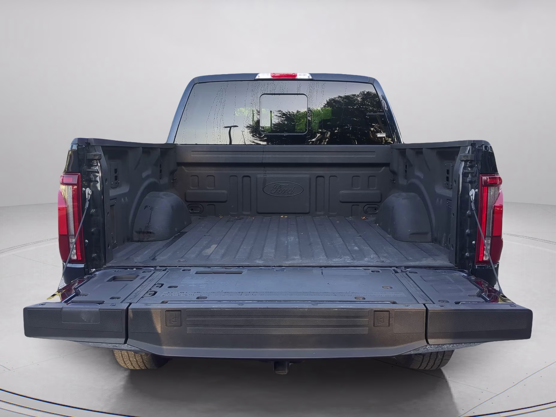 2025 Antimatter Blue Metallic Ford F-150 LARIAT Crew Cab Pickup 4X4 Truck