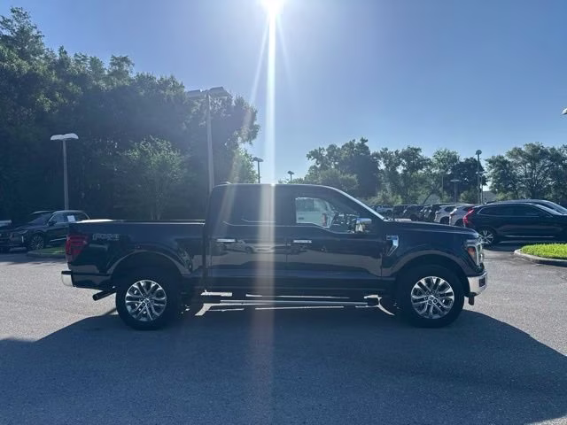 2025 Antimatter Blue Metallic Ford F-150 LARIAT Crew Cab Pickup 4X4 Truck