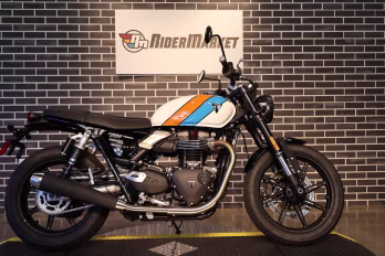 2026 Triumph Speed Twin 900 Motorcycle