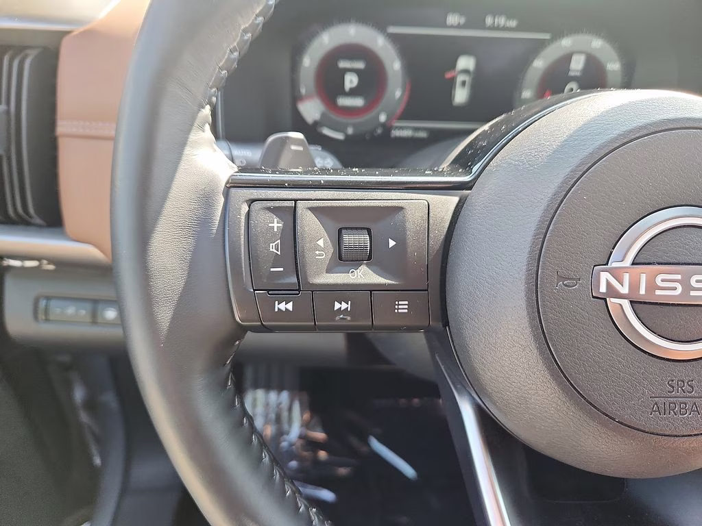 2024 Boulder Gray Pearl Nissan Pathfinder Platinum FWD SUV