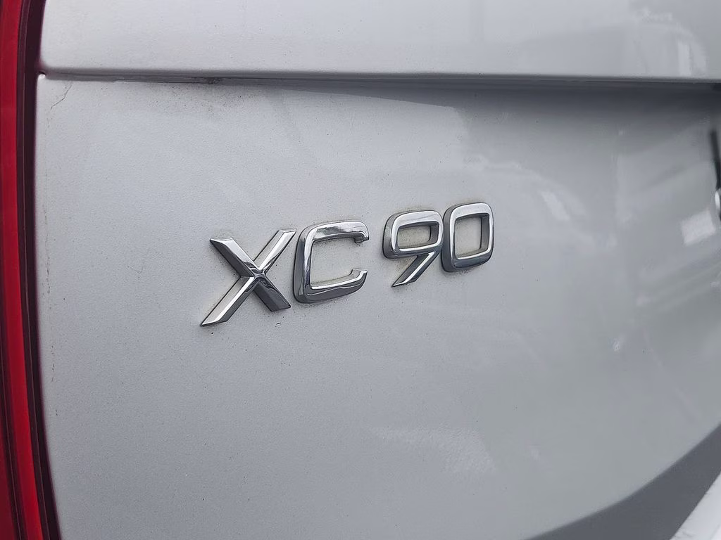2017 Bright Silver Metallic Volvo XC90 T6 Inscription AWD SUV