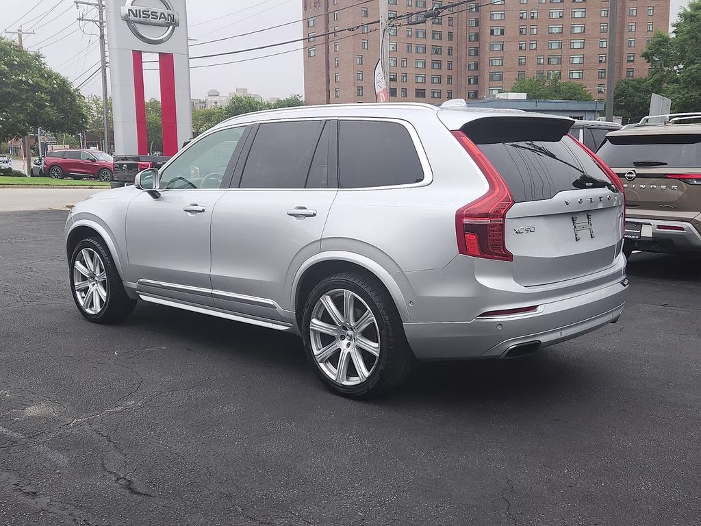 2017 Bright Silver Metallic Volvo XC90 T6 Inscription AWD SUV