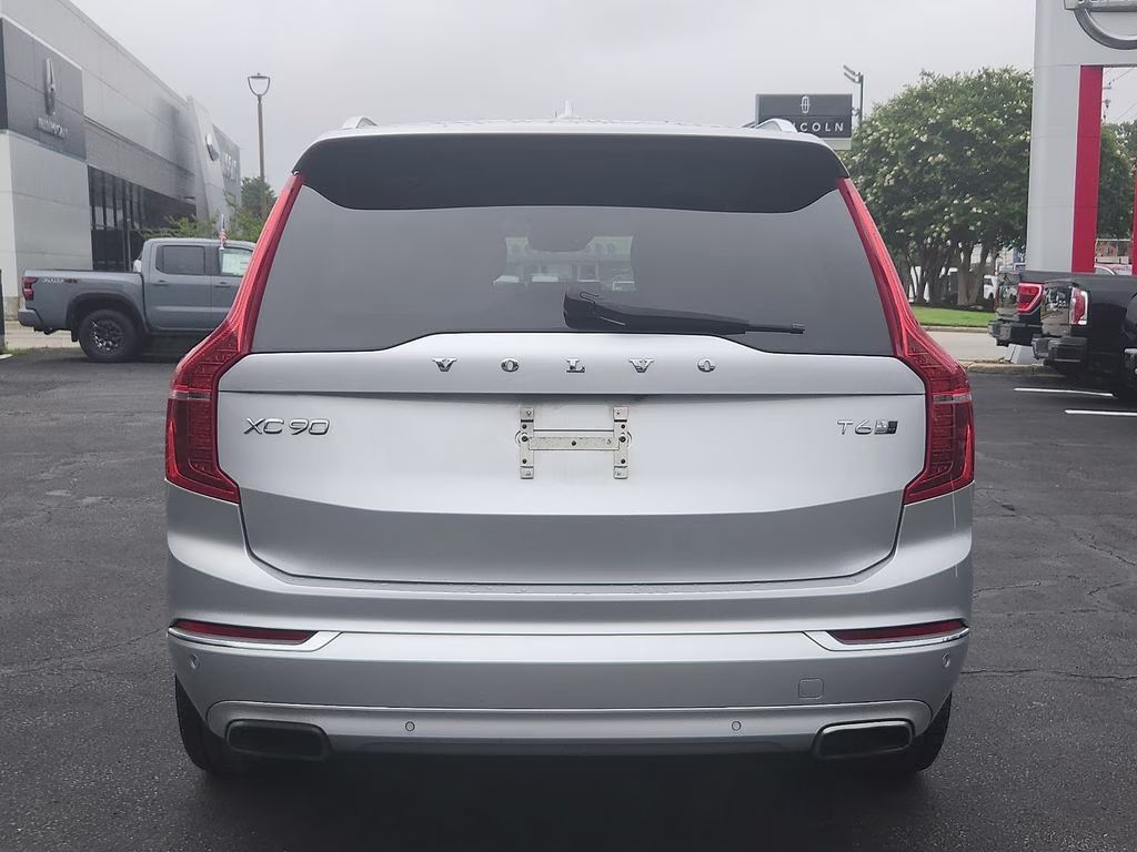 2017 Bright Silver Metallic Volvo XC90 T6 Inscription AWD SUV