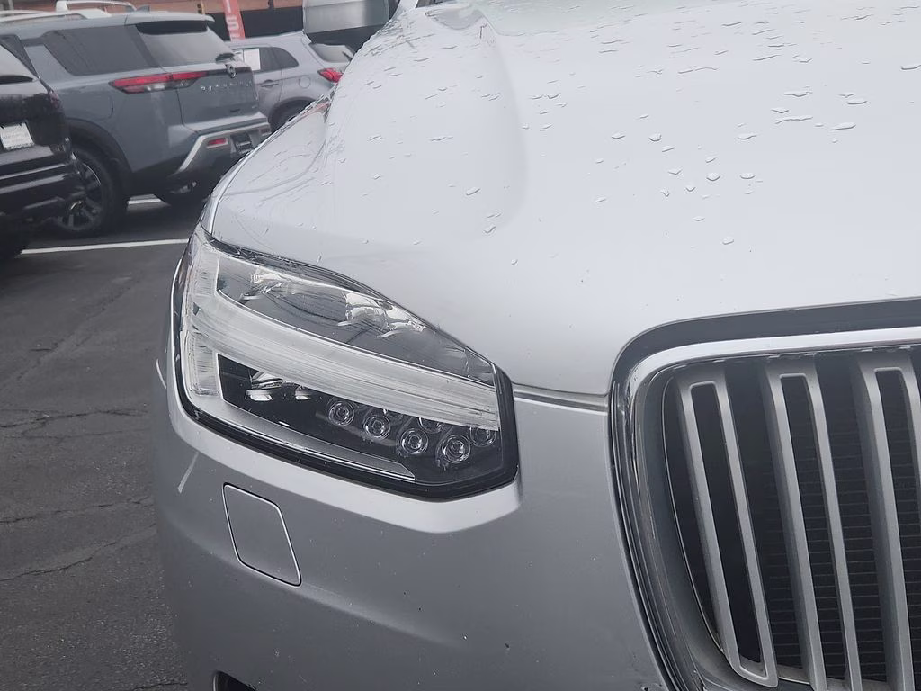 2017 Bright Silver Metallic Volvo XC90 T6 Inscription AWD SUV