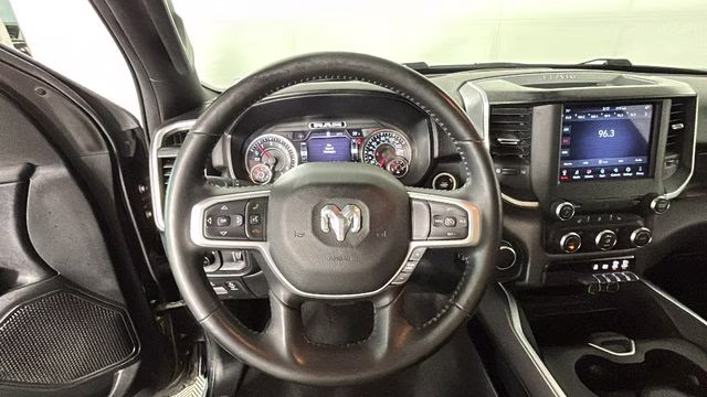 2021 Diamond Black Crystal Pearlcoat Ram 1500 Big Horn/Lone Star 4X4 Truck