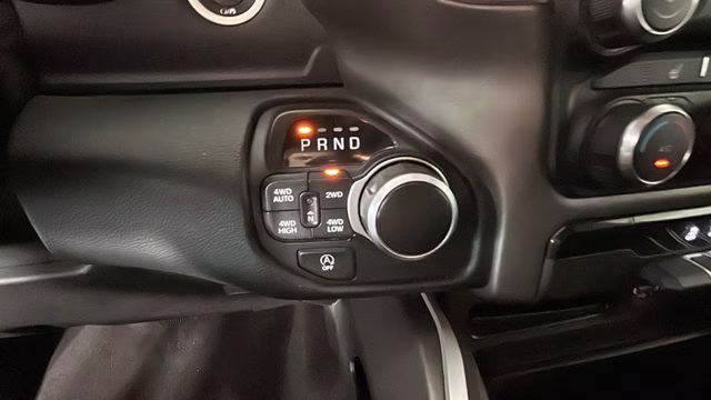 2021 Diamond Black Crystal Pearlcoat Ram 1500 Big Horn/Lone Star 4X4 Truck