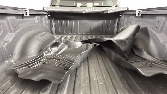 2021 Diamond Black Crystal Pearlcoat Ram 1500 Big Horn/Lone Star 4X4 Truck