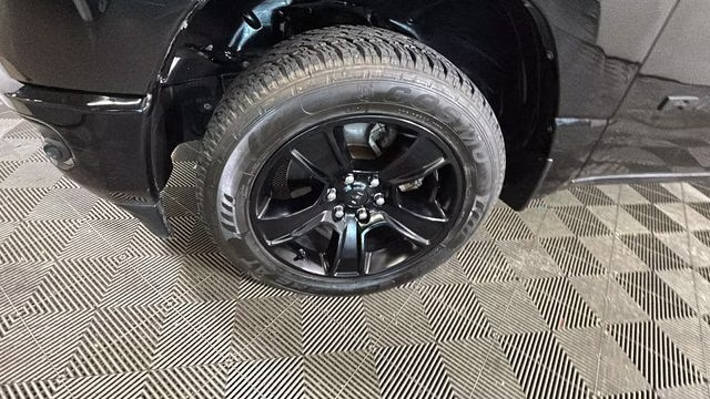 2021 Diamond Black Crystal Pearlcoat Ram 1500 Big Horn/Lone Star 4X4 Truck