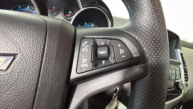 2014 Silver Ice Metallic Chevrolet Cruze LS FWD Sedan