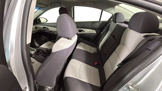 2014 Silver Ice Metallic Chevrolet Cruze LS FWD Sedan