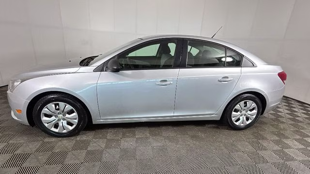 2014 Silver Ice Metallic Chevrolet Cruze LS FWD Sedan