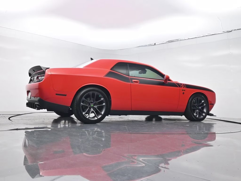 2017 Go Mango! Dodge Challenger R/T RWD Coupe