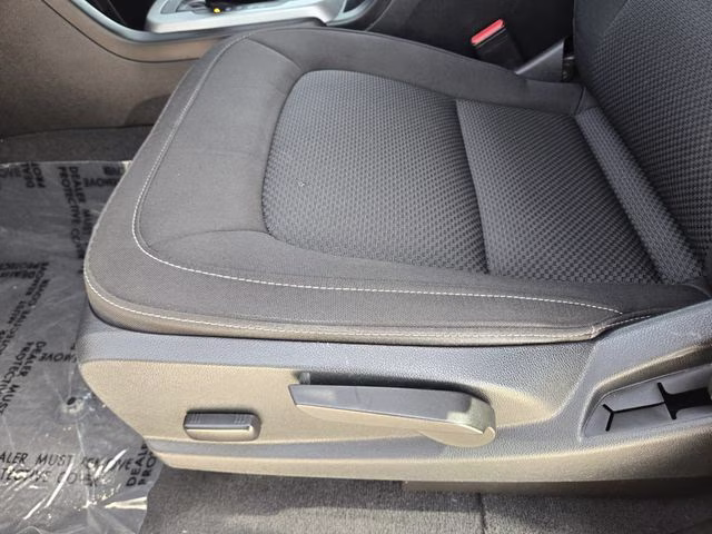 2021 Satin Steel Metallic Chevrolet Colorado LT 4X4 Truck
