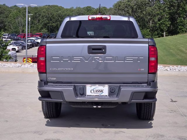 2021 Satin Steel Metallic Chevrolet Colorado LT 4X4 Truck