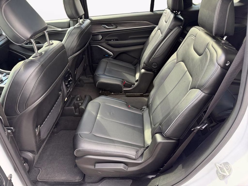 2023 Bright White Clearcoat Jeep Grand Cherokee L Overland 4X4 SUV