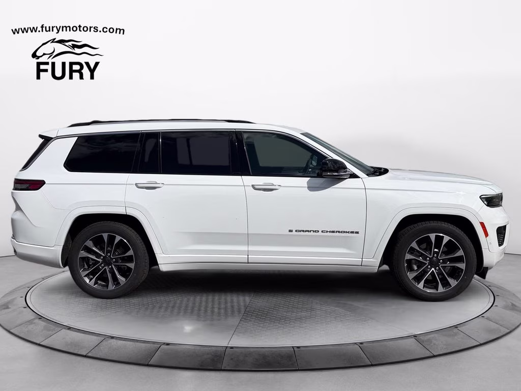 2023 Bright White Clearcoat Jeep Grand Cherokee L Overland 4X4 SUV