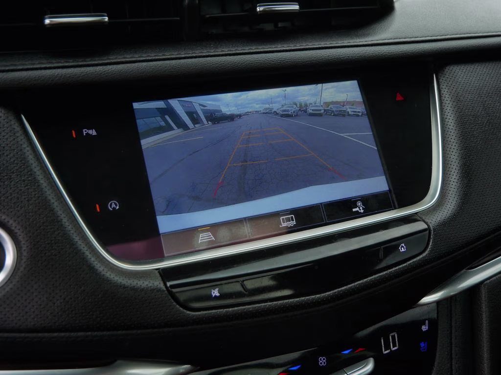 2023 Crystal White Tricoat Cadillac XT5 Premium Luxury AWD SUV