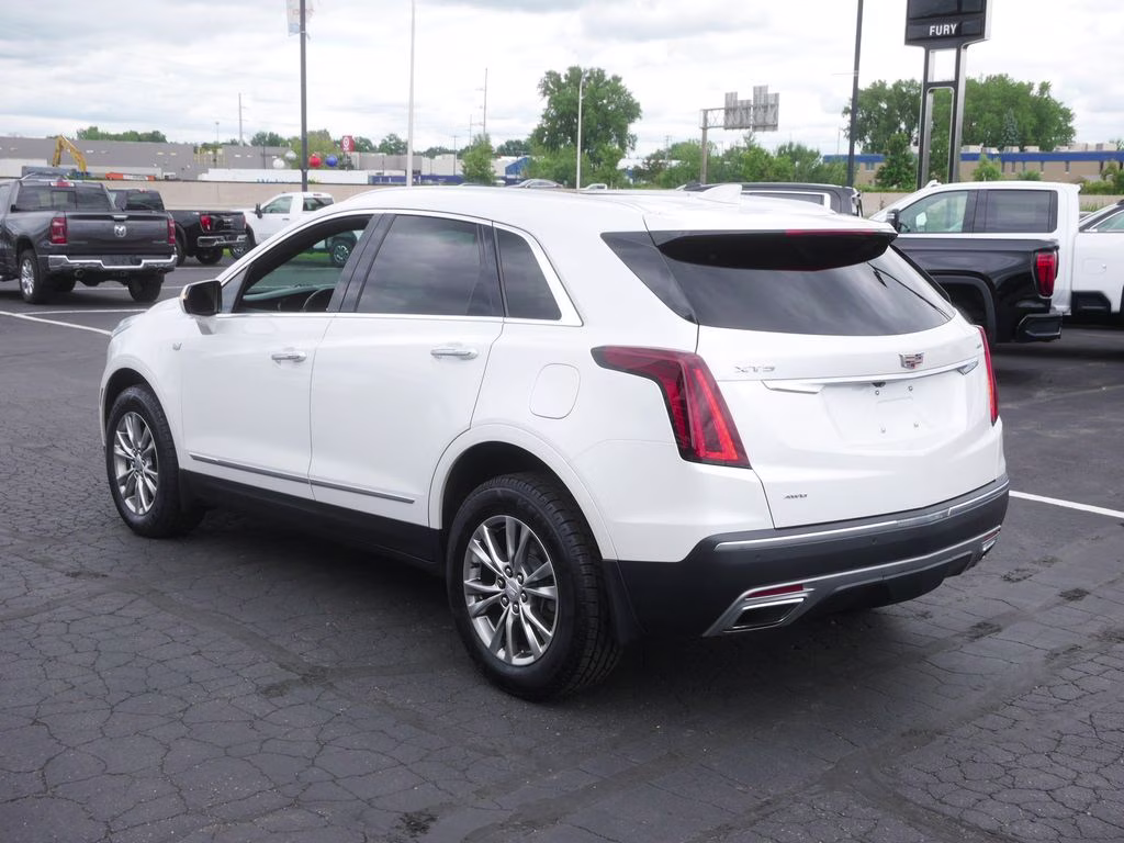 2023 Crystal White Tricoat Cadillac XT5 Premium Luxury AWD SUV