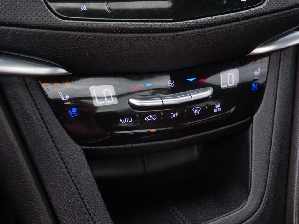 2023 Crystal White Tricoat Cadillac XT5 Premium Luxury AWD SUV