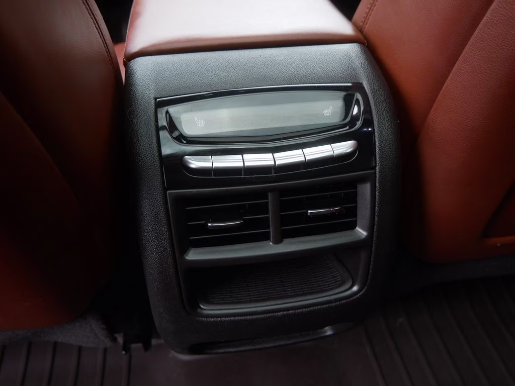 2023 Crystal White Tricoat Cadillac XT5 Premium Luxury AWD SUV