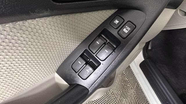 2012 Snow White Pearl Kia Forte EX FWD Sedan