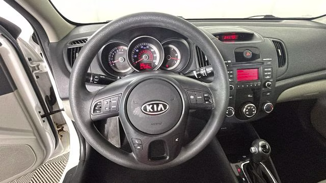 2012 Snow White Pearl Kia Forte EX FWD Sedan