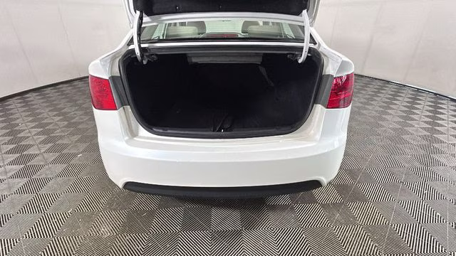 2012 Snow White Pearl Kia Forte EX FWD Sedan