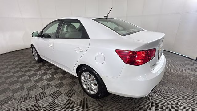 2012 Snow White Pearl Kia Forte EX FWD Sedan