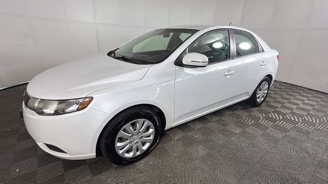 2012 Snow White Pearl Kia Forte EX FWD Sedan
