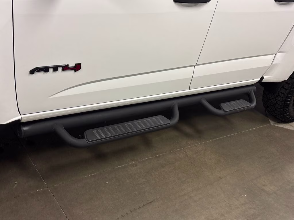 2021 Summit White GMC Canyon AT4 w/Leather 4X4 Truck