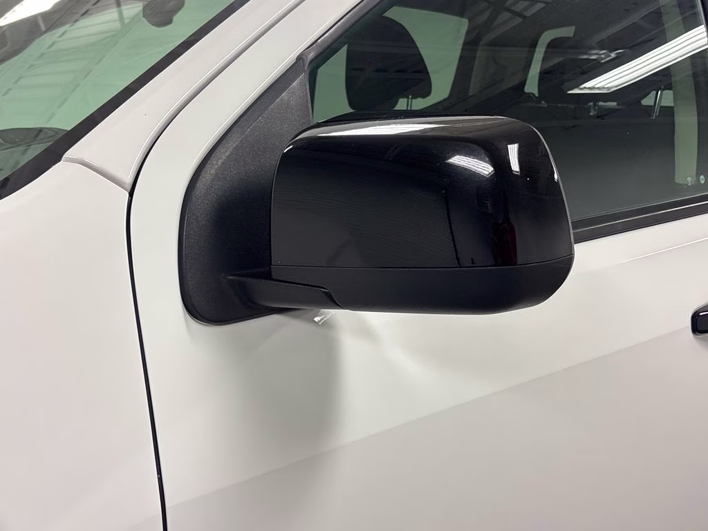 2021 Summit White GMC Canyon AT4 w/Leather 4X4 Truck