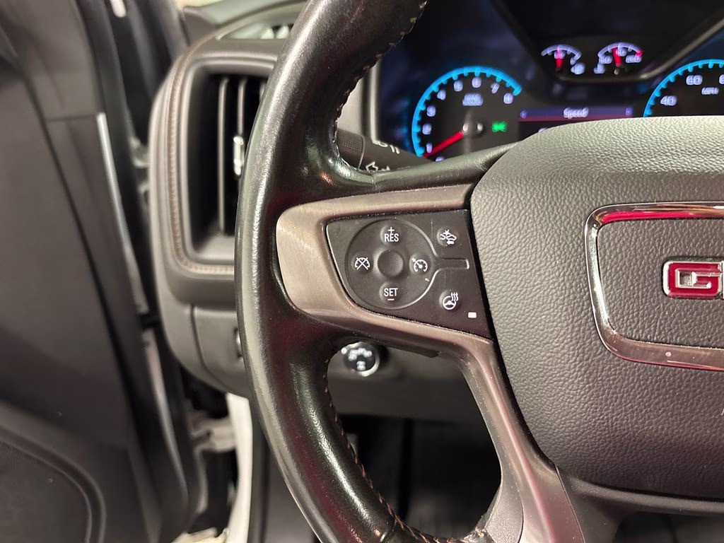 2021 Summit White GMC Canyon AT4 w/Leather 4X4 Truck
