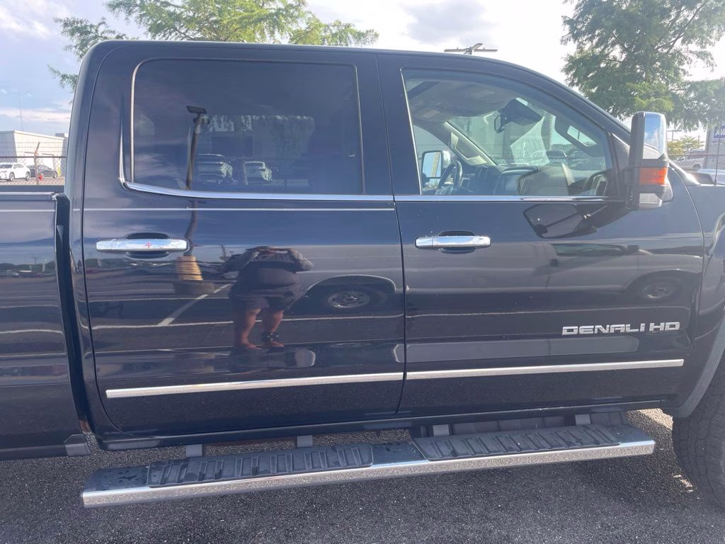 2018 Onyx Black GMC Sierra 2500HD Denali 4X4 Truck