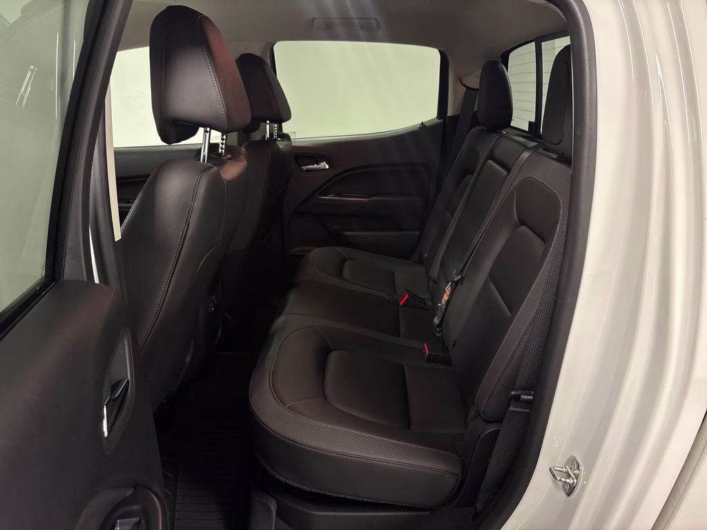 2021 Summit White GMC Canyon AT4 w/Leather 4X4 Truck