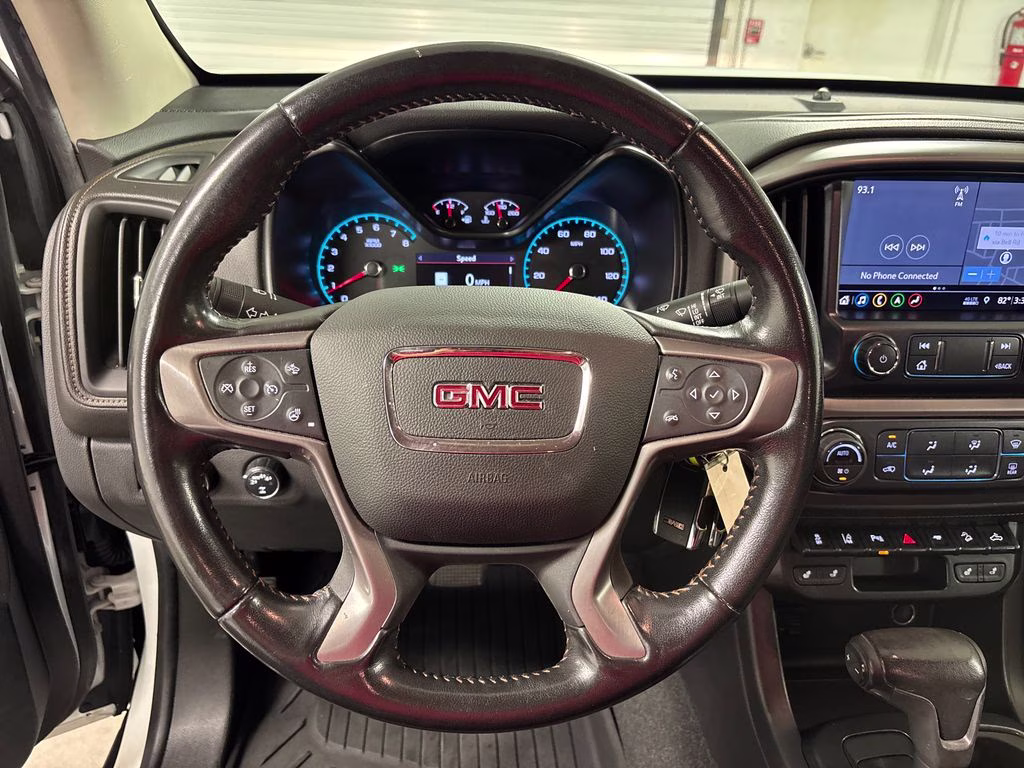 2021 Summit White GMC Canyon AT4 w/Leather 4X4 Truck