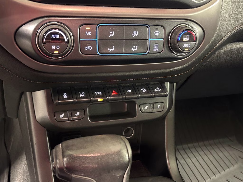 2021 Summit White GMC Canyon AT4 w/Leather 4X4 Truck