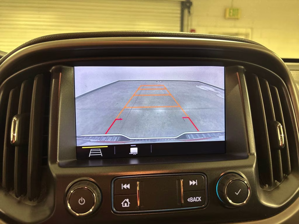 2021 Summit White GMC Canyon AT4 w/Leather 4X4 Truck