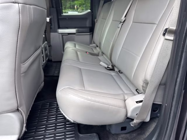 2015 Tuxedo Black Metallic Ford F-150 XL SuperCab 6.5-ft. Bed 2WD RWD Truck