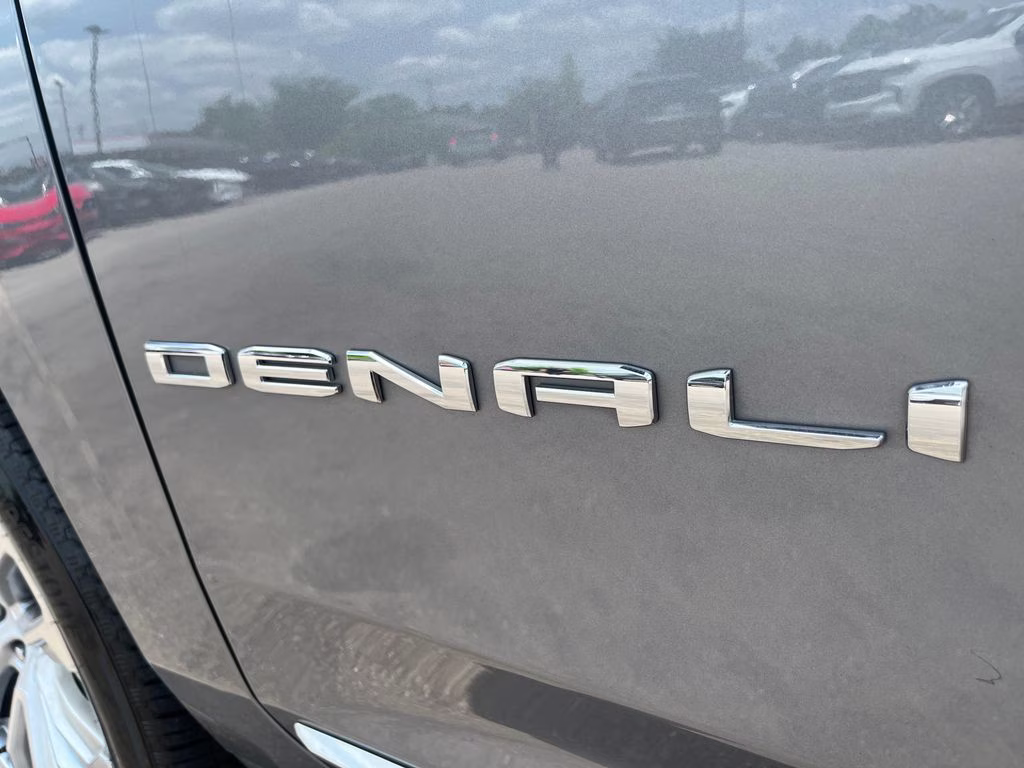 2022 Satin Steel Metallic GMC Yukon Denali 4X4 SUV