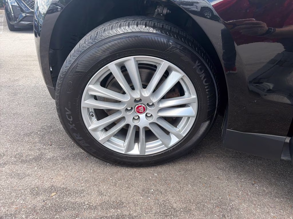 2018 Black Jaguar F-PACE 30t Prestige AWD SUV