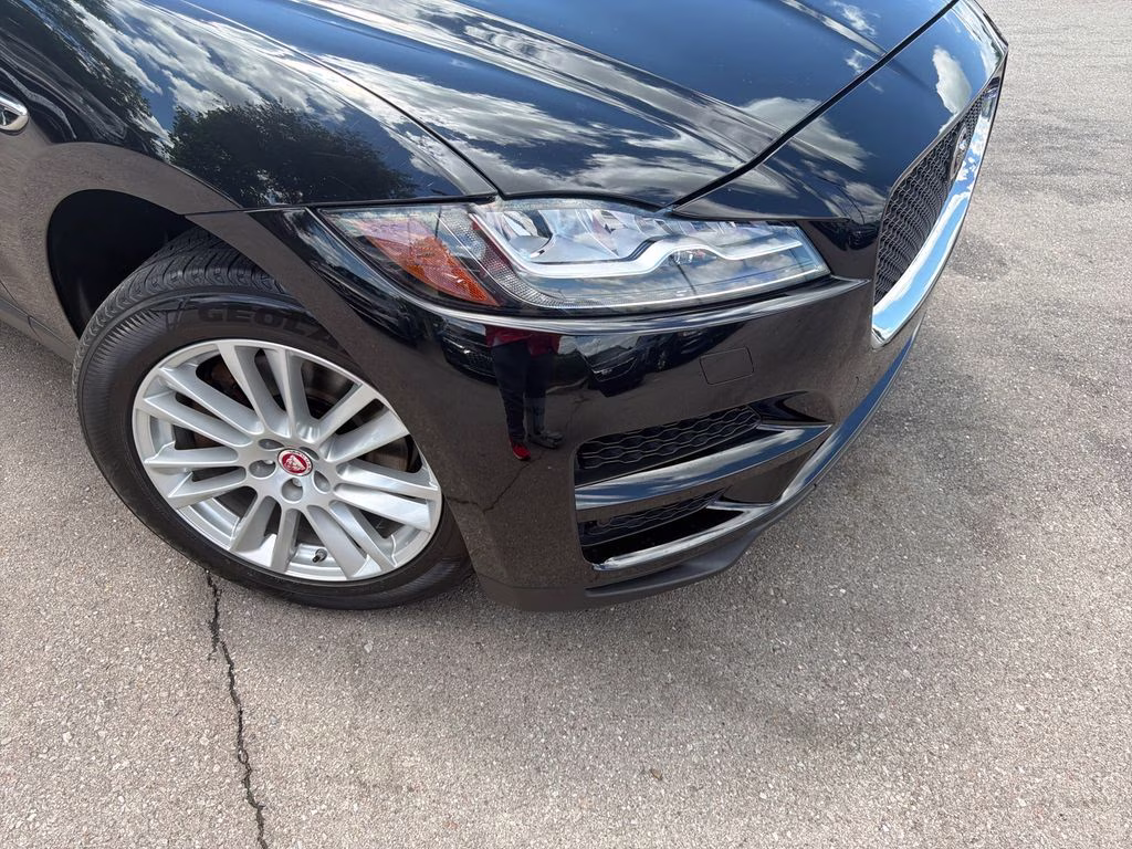 2018 Black Jaguar F-PACE 30t Prestige AWD SUV