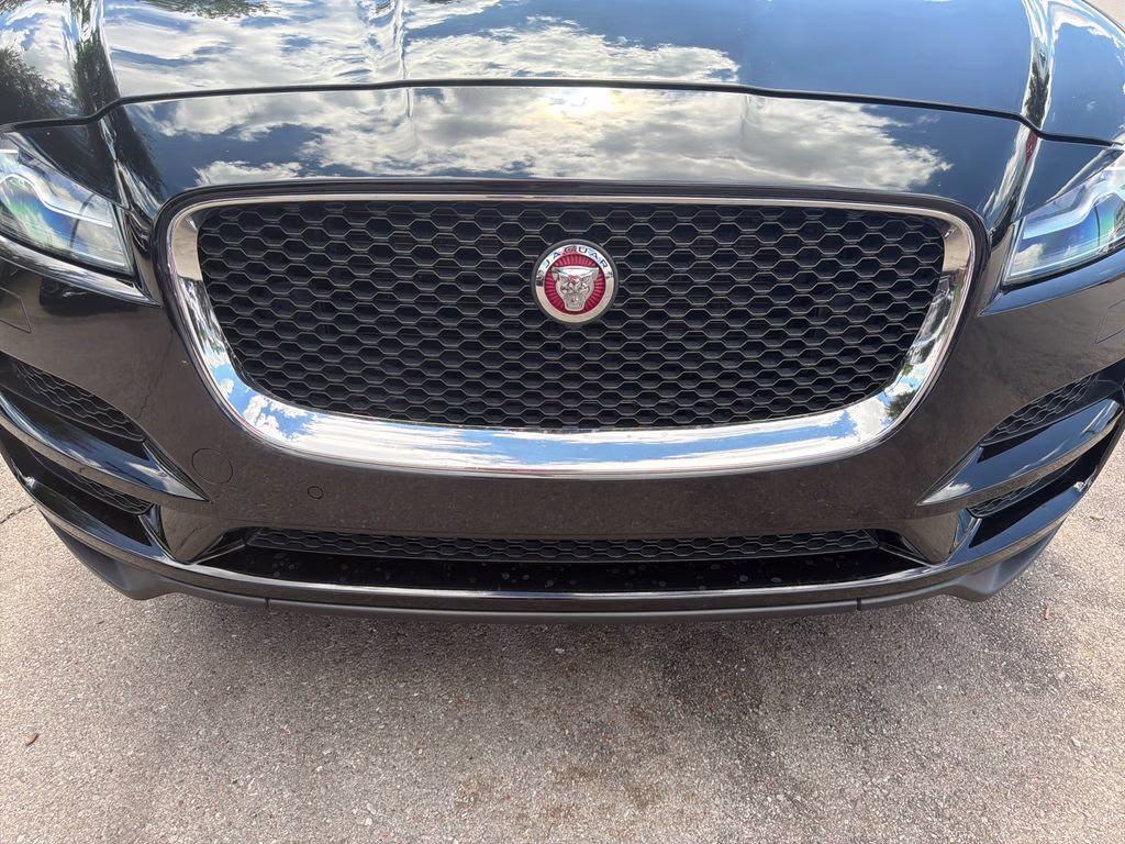 2018 Black Jaguar F-PACE 30t Prestige AWD SUV