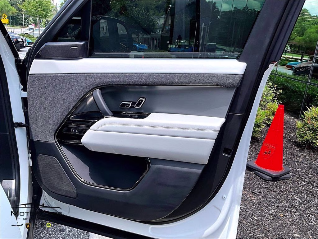 2025 Fuji White Land Rover Range Rover Sport SE Comfort & Wellbeing Pack AWD SUV